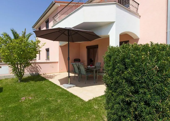 Mary With Private Pool In Medulin Near The Villa