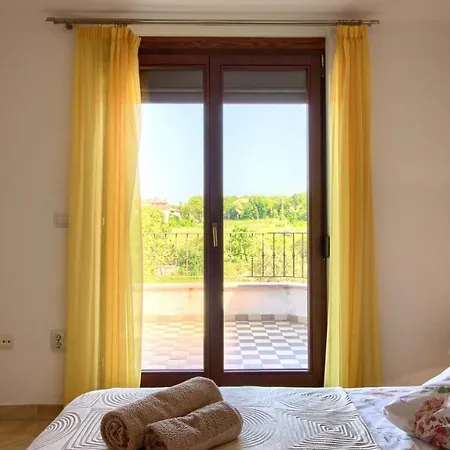 Mary With Private Pool In Medulin Near The Villa Ližnjan