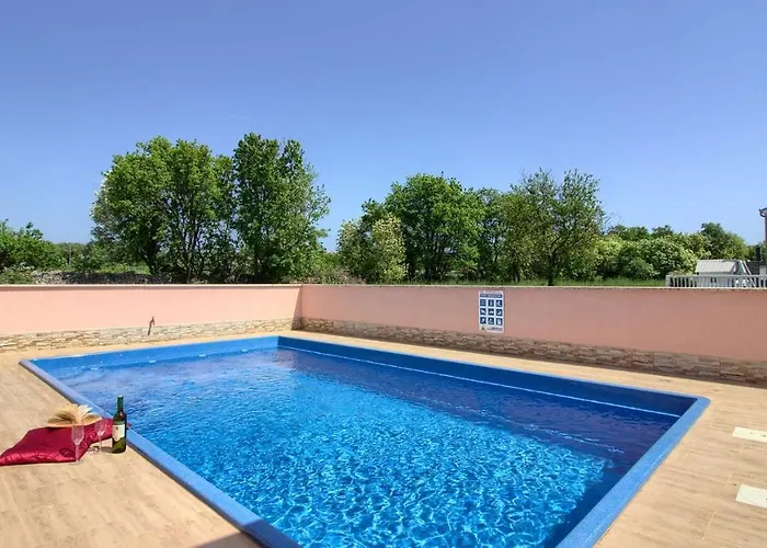 Mary With Private Pool In Medulin Near The Villa *